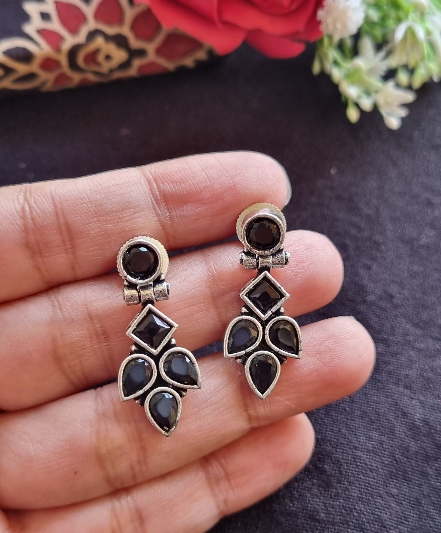 Geetika Earring