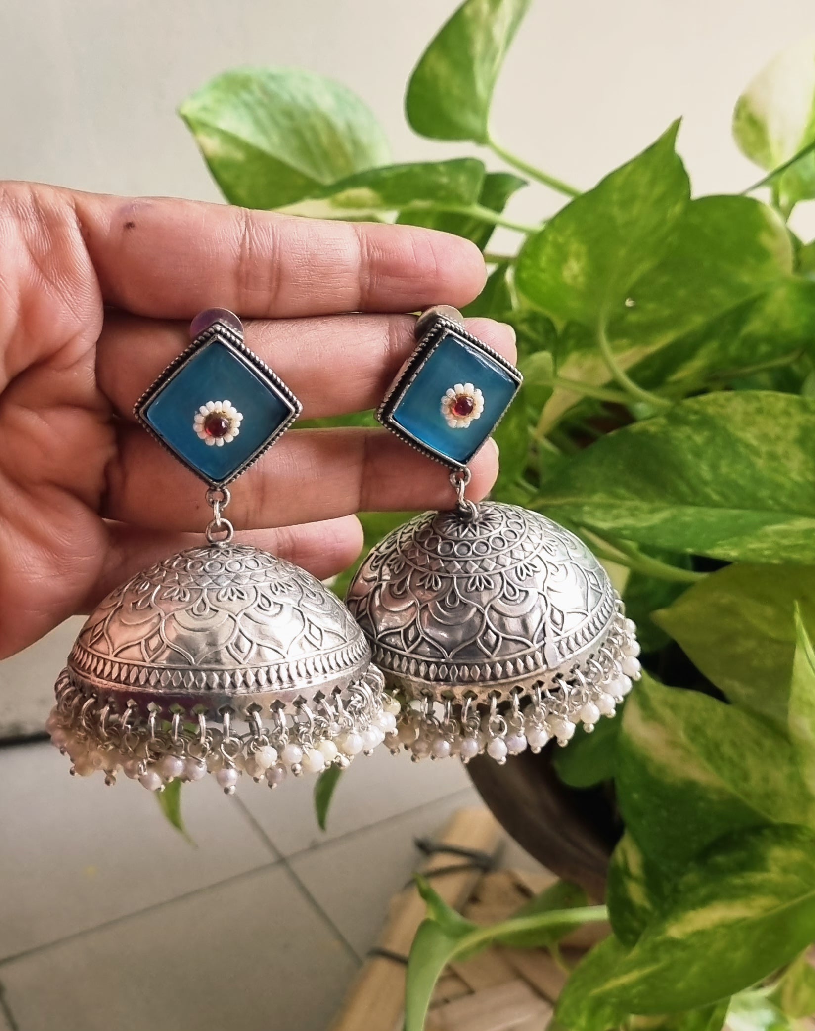 Kritika Jhumka