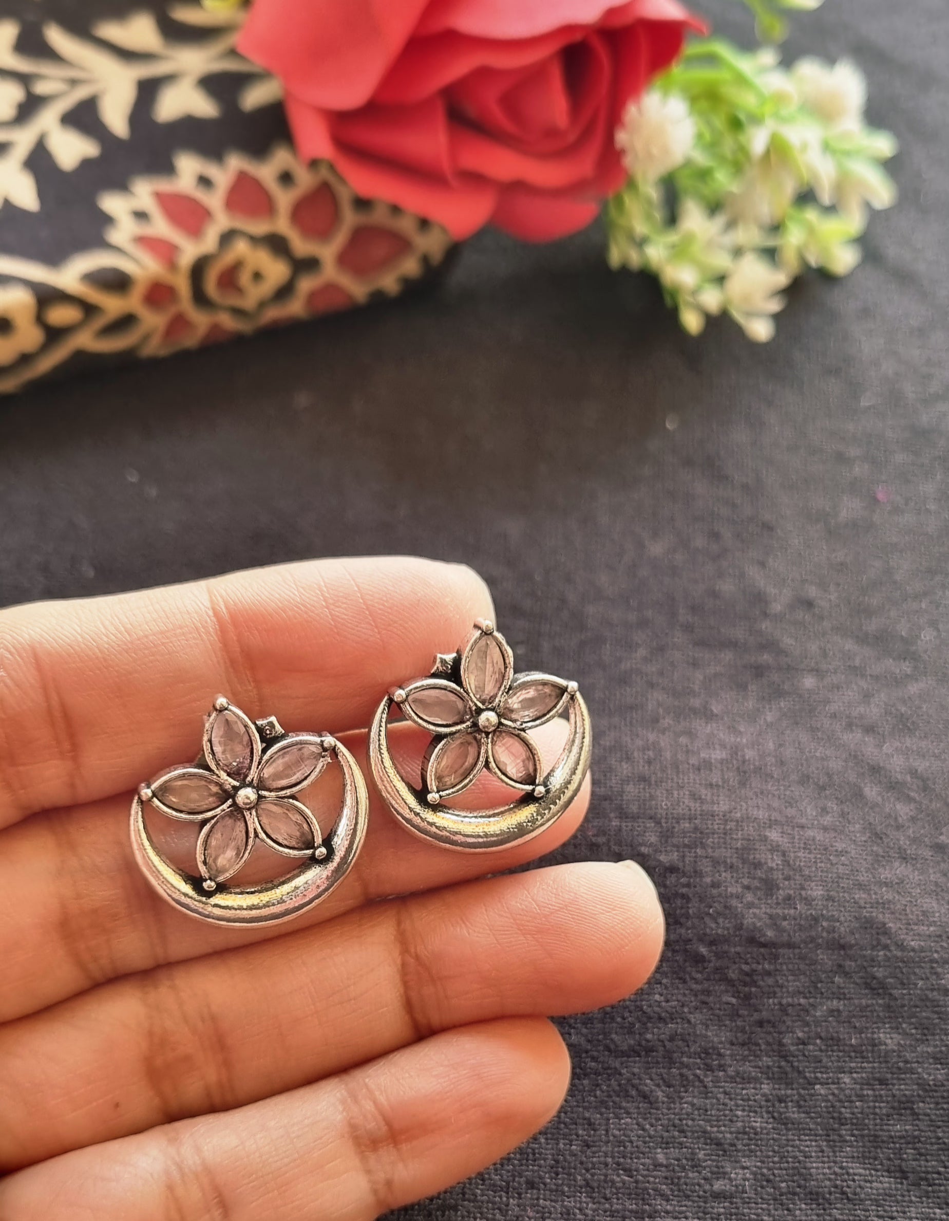 Phool Stud Earring