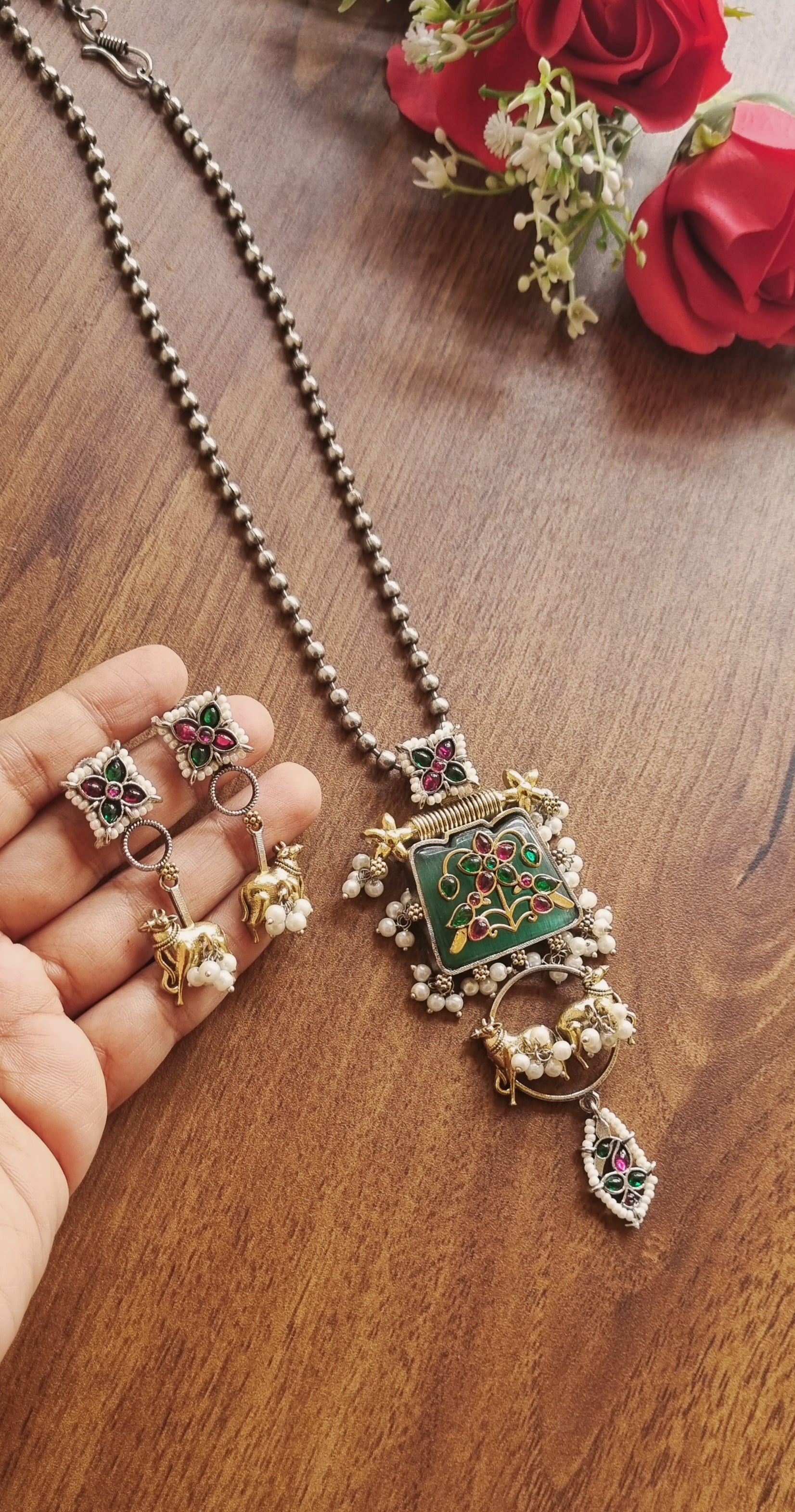 Nandi Pearl Pendant Set