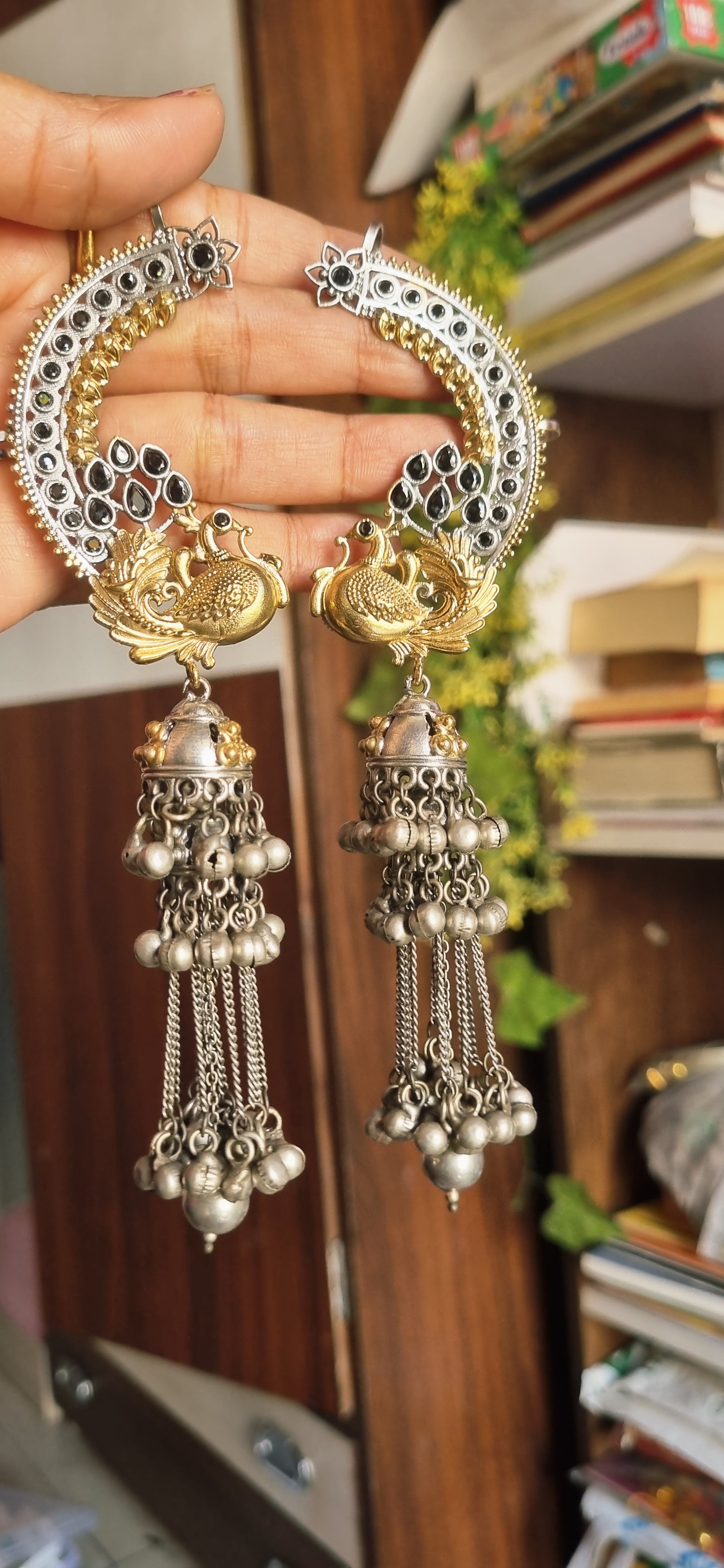 Shinjini Earcuff Jhumka