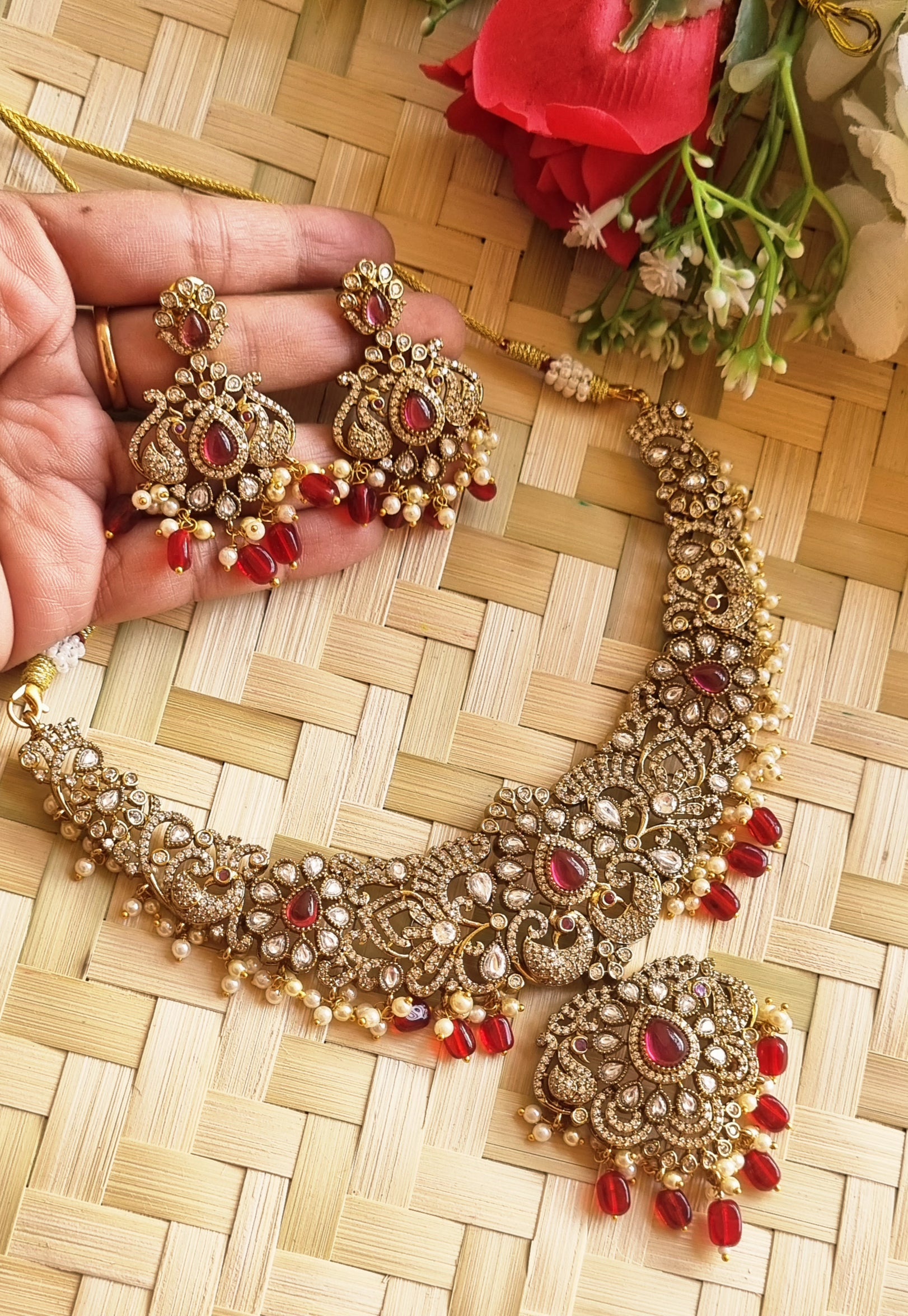 Noor Necklace Set
