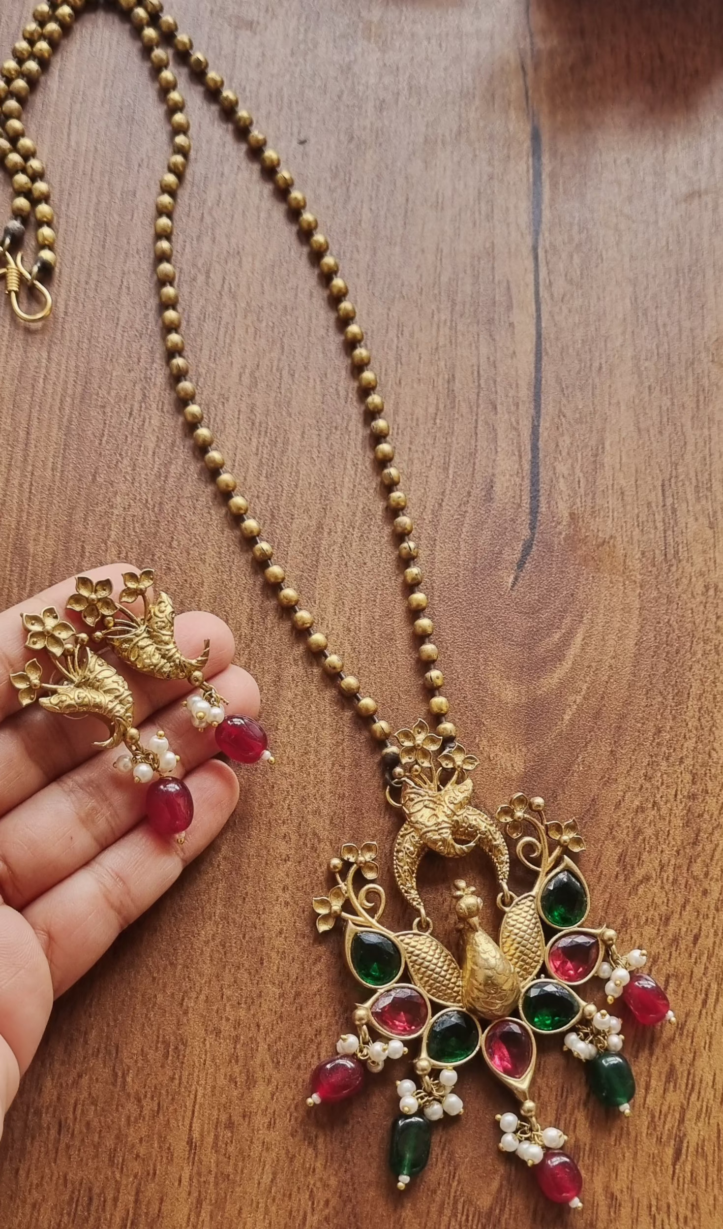 Mayuri Apala Pendant set