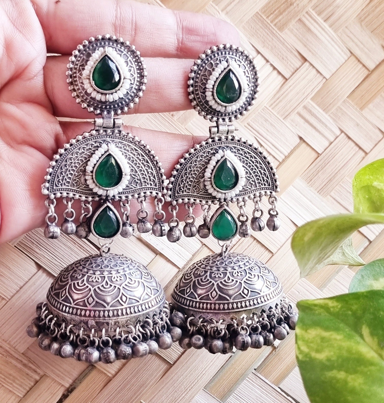 Suhasni Jhumka