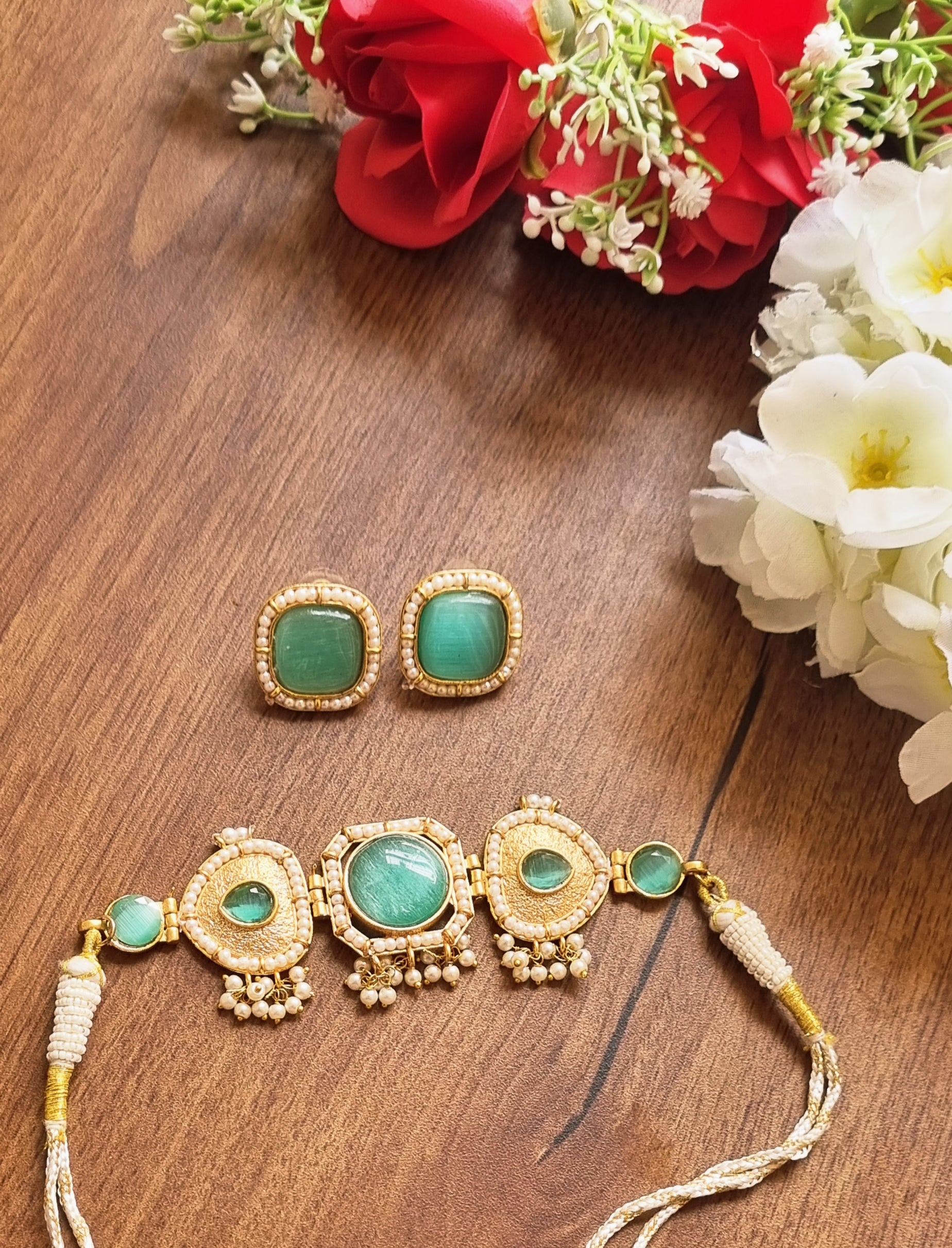 Diya Choker Set