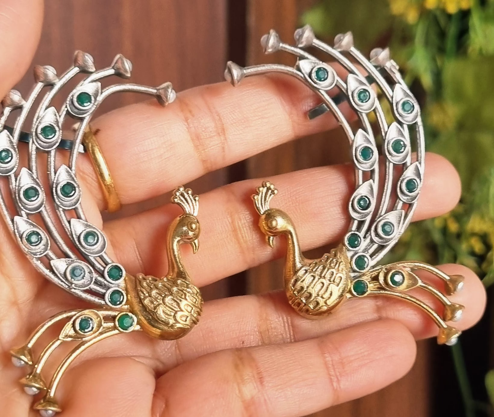 Mayuri Earcuff Earring D2