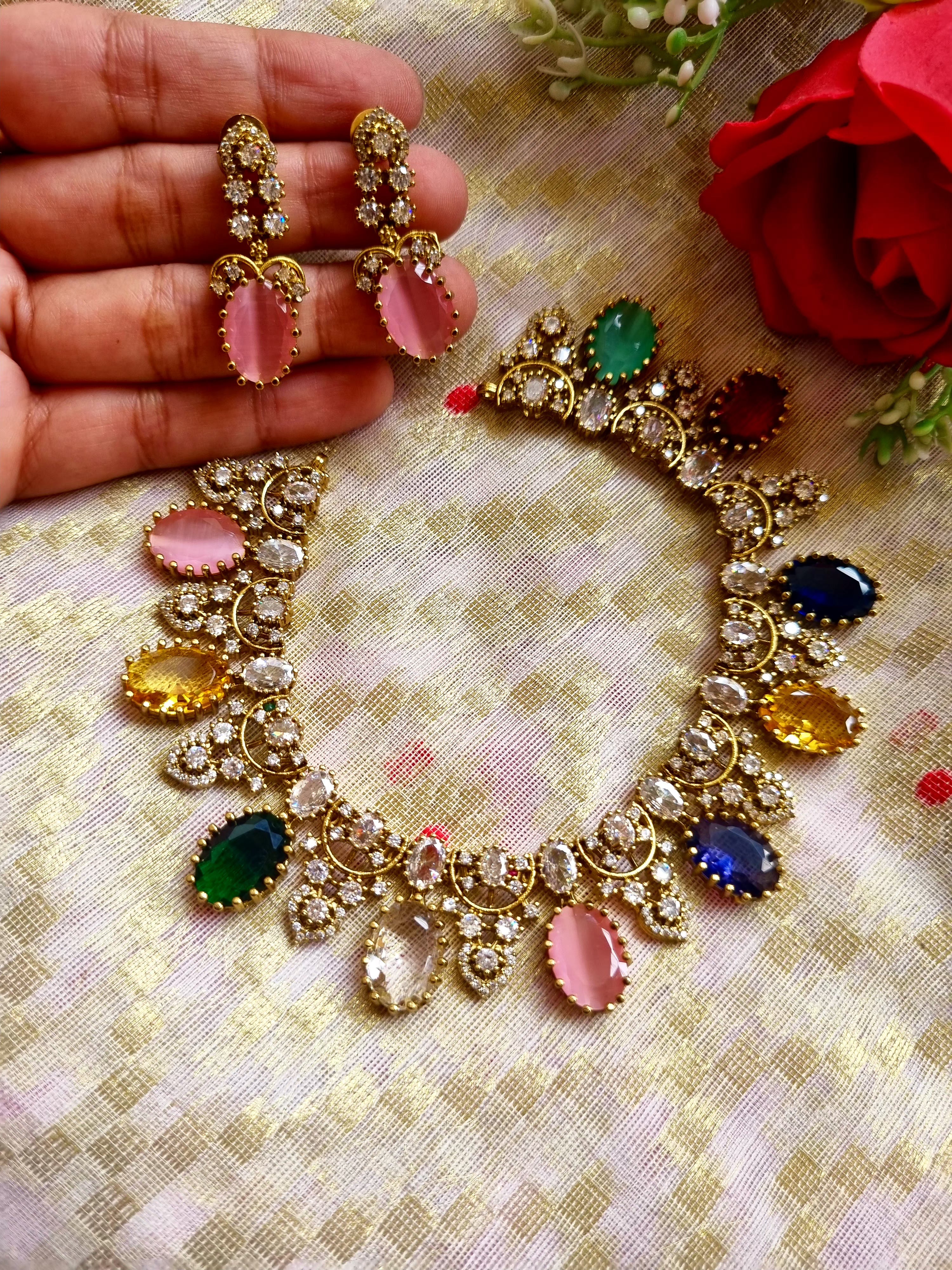 Gorgeous Necklace Set