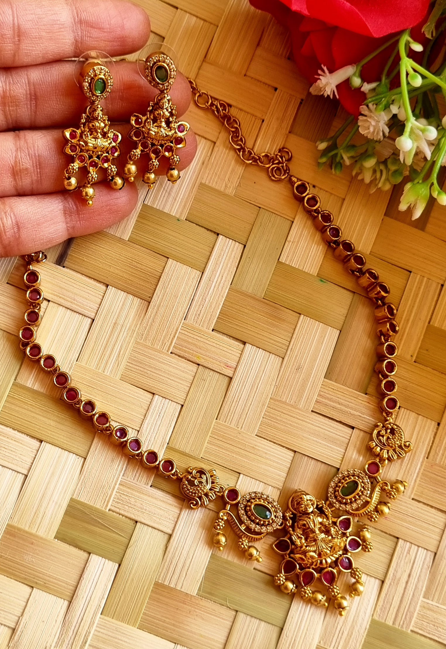 Lakshmi Necklace Set