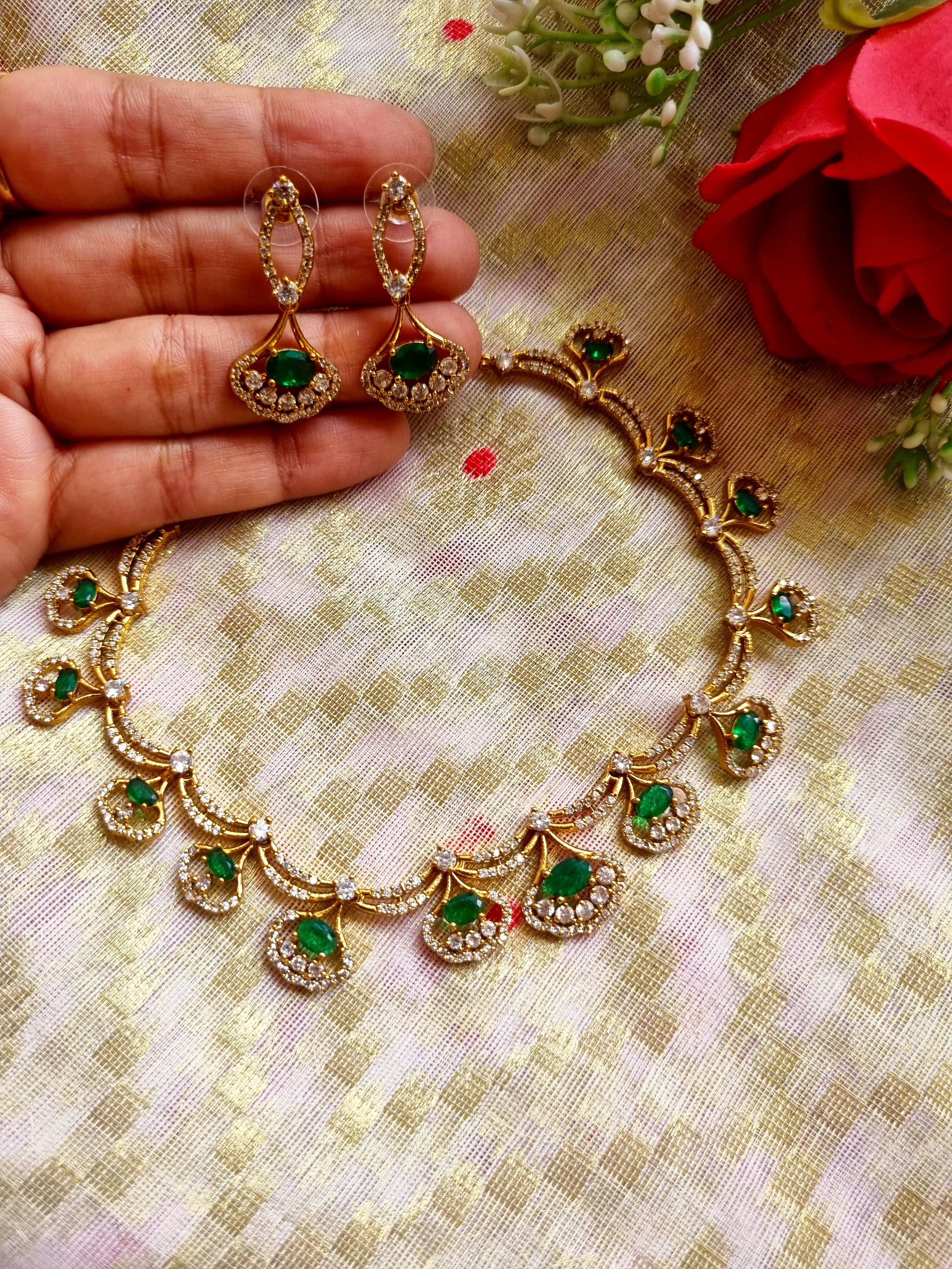 Kriya Necklace Set