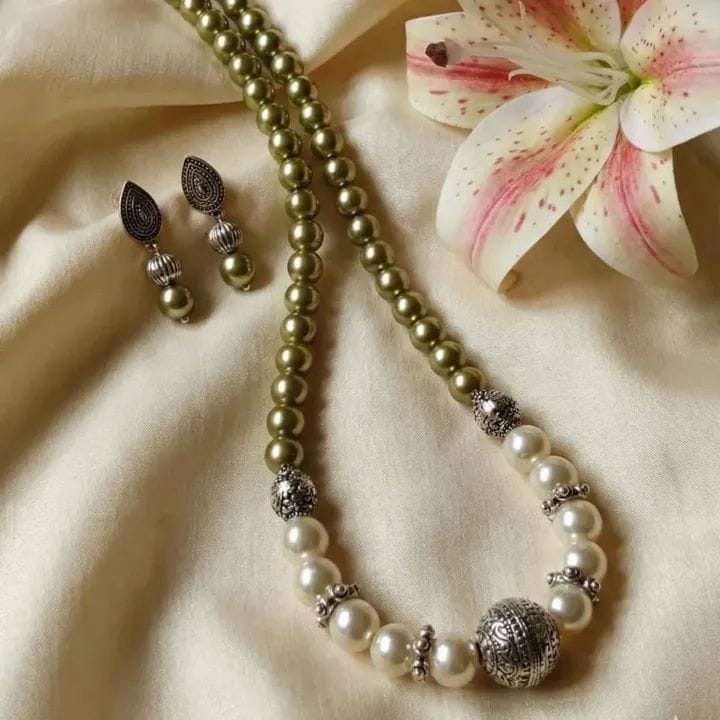 Pearl Necklace Set