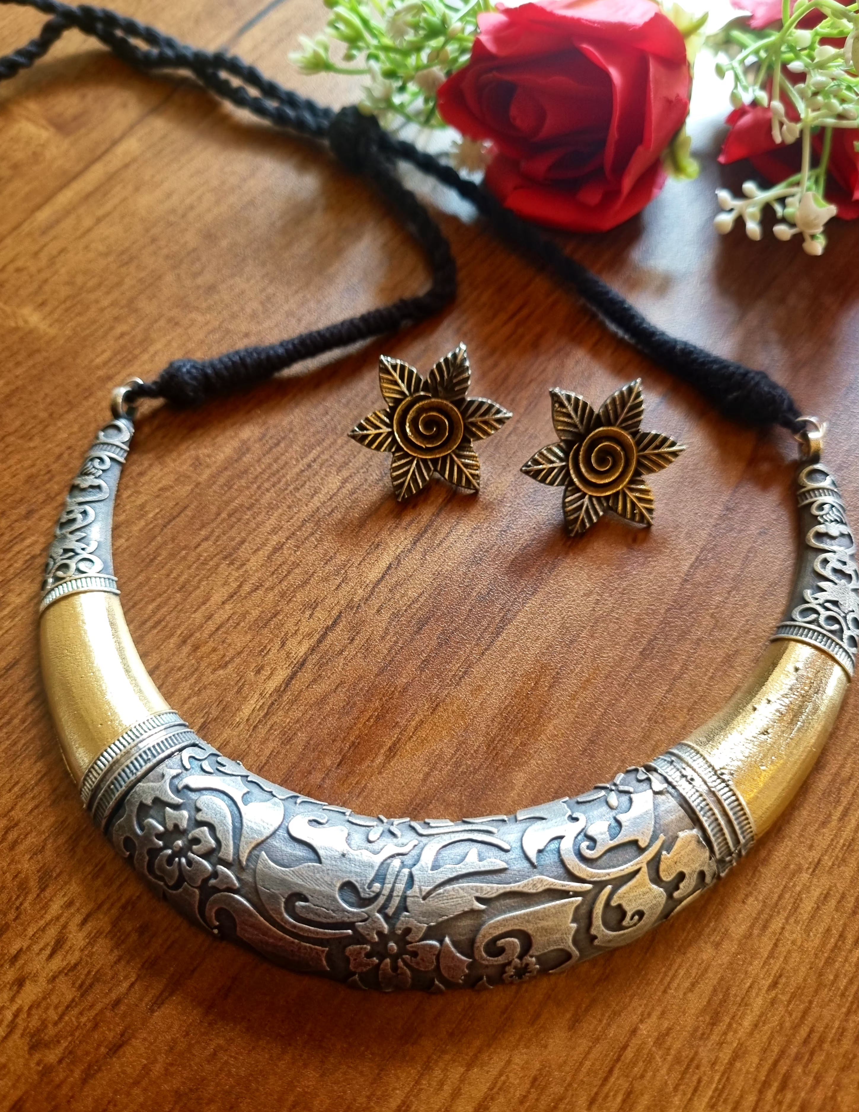 Pankhuri HasuliSet (DualTone)
